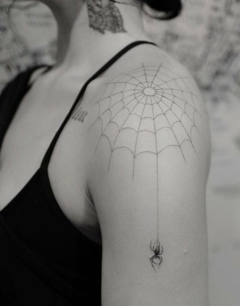 Demi Lovato Spider Tattoo, Shoulder Spiderweb Tattoo, Shoulder Spider Web Tattoo, Spider Web Tattoo Shoulder, Spider Hanging From Web Tattoo, Spiderweb Shoulder Tattoo, Justin Bieber Neck Tattoo, Spider Web Tattoos, Lea Tattoo