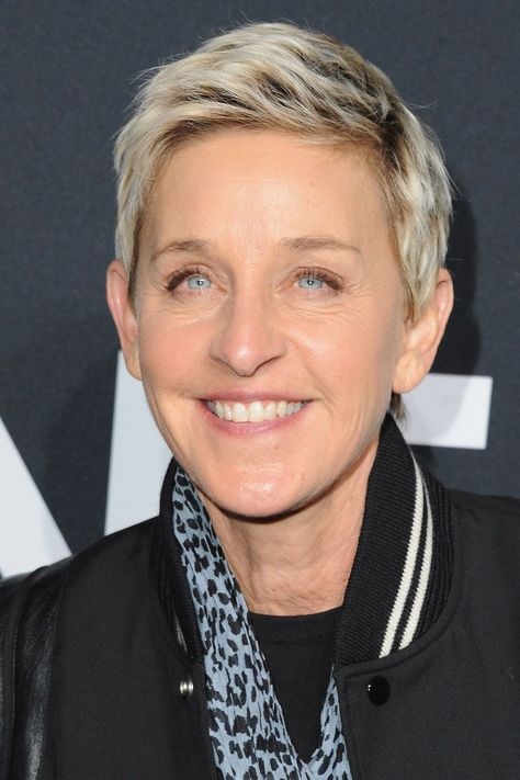 Ellen DeGeneres Pixie - SAINT LAURENT At The Palladium -Arrivals Ellen Degeneres Haircut, Pixie Cut Hairstyles, Cute Pixie Haircuts, Shaved Pixie, Pixie Haircuts For Women, Cute Pixie Cuts, Luke Perry, Teased Hair, Hair To One Side