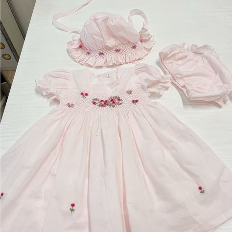 3 Piece Hand Made Dress Available 6-9 And 12 Months Very Cute Baptism Frocks For Baby Girl, Cotton Smocked Dress For Baptism, Cute Cotton Smocked Baptism Dress, Smocking Fashion, Dresses Church, Vintage Baby Dresses Summer, Heirloom Dresses Baby Beau & Belle, Cute Baby Dresses, Vintage Baby Dresses