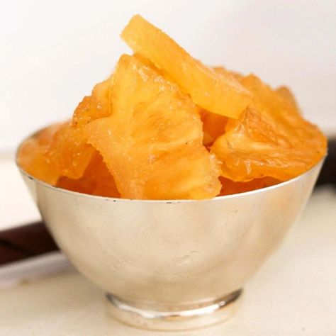 Crystallized Pineapple, Pineapple Candy Recipe, Recipe With Pineapple Chunks, Strawberry Fudge Recipe, Dehydrator Recipes Fruit, Pineapple Candy, Candied Fruit Recipes, Candied Orange Slices, Candied Pineapple