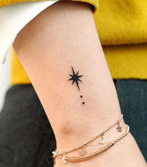 Star Tattoo Designs Wrist, Star Sparkle Tattoo, Men Hand Tattoo, Tattoo Ideas For Men Hand, Small Minimalist Tattoo, Arm Tattoo For Women, Star Tattoo On Wrist, Classy Tattoo, Tattoo Back Tattoo