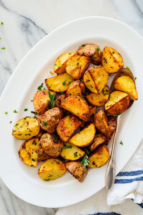 Roasted Yellow Potatoes, Golden Potatoes, Perfect Roast Potatoes, Cookie And Kate, Greek Potatoes, Roasted Potato Recipes, Gluten Free Sides, Potato Sides, Potatoes Recipe