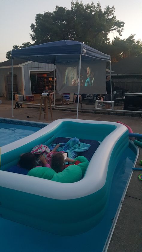 Pool In Pool Movie Night, Pool Party With Projector, Pool Inflatables Aesthetic, Projector Pool Party, Pool Projector Movie Night, Inflatable Movie Night, Pool In A Pool Sleepover, Movie By The Pool, Pool Float Movie Night