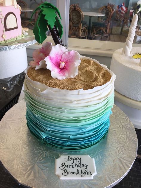 Hawaiian Birthday Cakes, Tropical Birthday Cake, Summer Birthday Cake, Speeding Car, Beach Birthday Cake, Ocean Cakes, Birthday Cake Decorating Ideas, Beach Birthday Party, Hawaiian Birthday Party