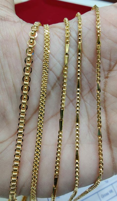 Thadu Designs Gold, Pustelatadu Designs Gold, Chain Designs Gold, Thali Chains, Gold Neck Chain, Men Chain, Real Gold Chains, Gold Jewels Design, Black Beads Mangalsutra Design