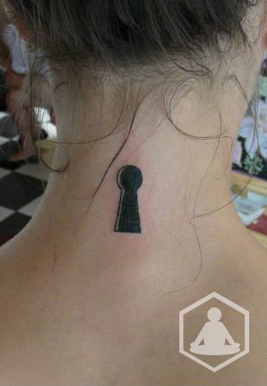 Key Hole Tattoo Ideas, Keyhole Tattoo Ideas, Alice In Wonderland Keyhole Tattoo, Tattoo Ideas Alice In Wonderland, Key Hole Tattoo, Keyhole Tattoo, Alison Wonderland, Key Tattoos, Key Tattoo