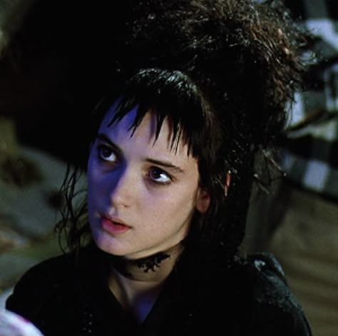 Uk Icon, Beetlejuice 1988, Lydia Beetlejuice, Tim Burton Characters, Beetlejuice Movie, Tim Burton Movies, Winona Forever, Lydia Deetz, Tim Burton Films