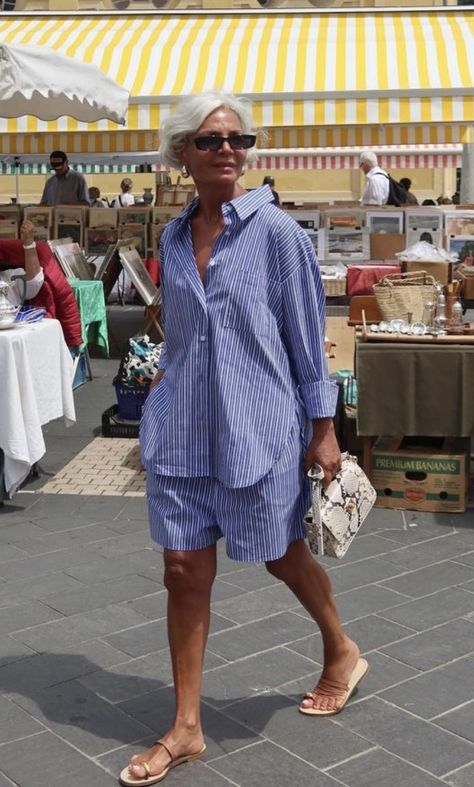 Stylish Grandma, Minimal Summer Outfits, Grece Ghanem, Streetwear Fashion Aesthetic, Model Outfit, Over 60 Fashion, 60 Fashion, Stay Young, Look Younger