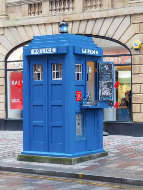 London Phone Booth, Doctor Who Companions, Doctor Who Fan Art, Telephone Box, Phone Box, Police Box, Phone Booth, Wooden Windows, Wood Joinery