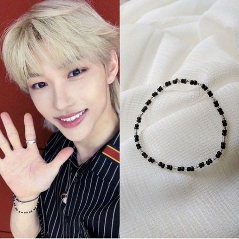 Aesthetic Bead Bracelets Kpop, Kpop Beaded Jewelry, Kpop Idol Bracelet, Skz Bracelet, Kpop Bracelet, Pop Beads, Pop Jewelry, Diy Beaded Rings, Bracelets Handmade Diy