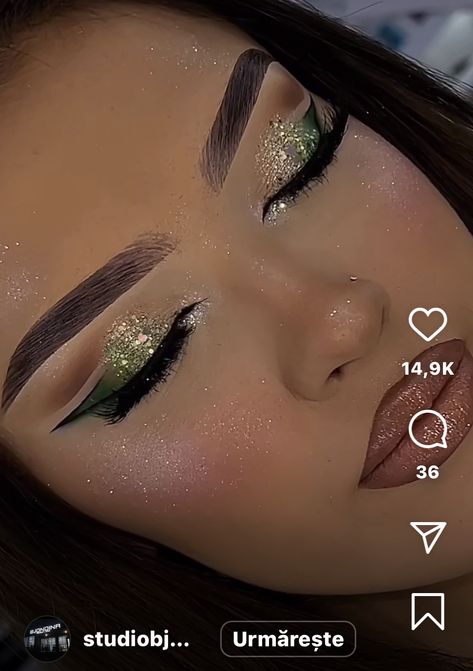 Dark Green Quinceanera Makeup, Prom Makeup For Emerald Green Dress, Sage Green Eye Makeup Quince, Makeup Ideas For A Green Dress, Sage Quince Makeup, Emerald Green And Gold Makeup Looks, Dark Green Quince Makeup, Quinceanera Makeup Sage Green, Sage Green Prom Makeup