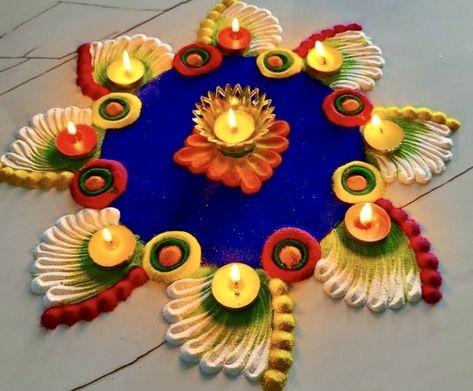 New Diwali Rangoli Rangolis For New Year, Subh Dipawali Rangoli, Small Circle Rangoli Design Easy, Bengali Rangoli Design, Dashera Rangoli Designs Latest, Rangoli Circle Designs, Small Beautiful Rangoli Designs Latest, Rangoli For Choti Diwali, Padwa Rangoli Diwali