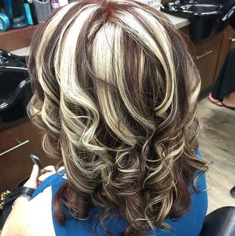 Chunky Blonde Highlights, Streaked Hair, Blonde Highlights On Dark Hair, Red Blonde Hair, Chunky Highlights, Hair Highlights And Lowlights, Dark Hair With Highlights, Brown Hair With Blonde Highlights, Brown Highlights