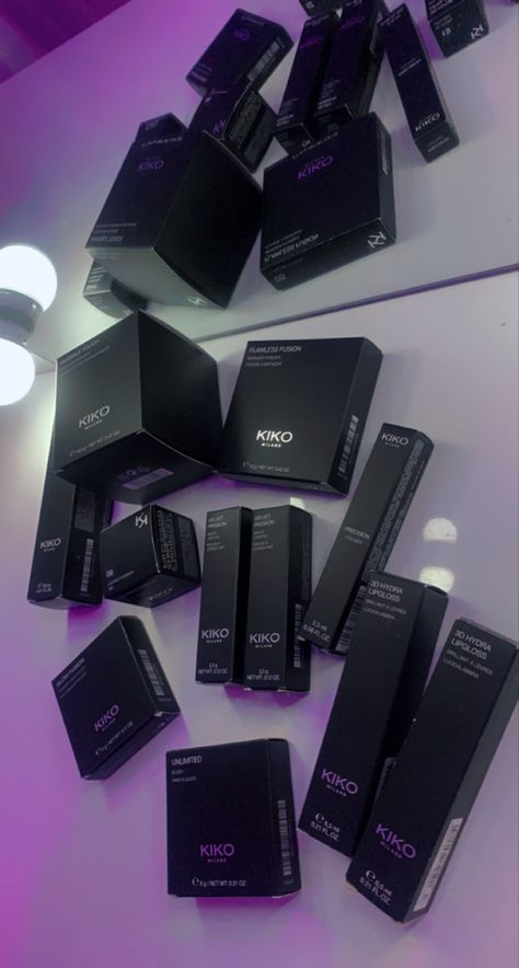 Kiko Milano Aesthetic, Kiko Aesthetic, Makeup Kiko, Kiko Makeup, Gloss Kiko, Aesthetic Era, Black Cosmetics, Brunette Hair With Highlights, Black And White Picture Wall