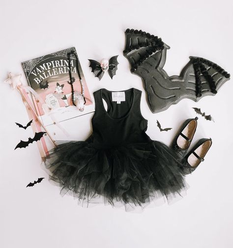 Vampirina Costume, Diy Bat Costume, Halloween Gift Baskets, Bat Costume, Ballerina Costume, Halloween Makeup Inspiration, Toddler Halloween Costumes, Family Costumes, Family Halloween Costumes