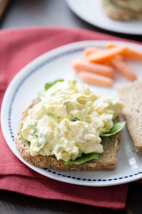 Easy Egg Salad with Jalapeños is a great way to use up all the Easter eggs. A new twist on a classic! Sandwich With Pickles, Pickle Egg Salad, Egg Salad With Dill, Easy Dill Pickles, Dill Pickle Juice, Mayonnaise Chicken, Freezing Water, Healthy Egg Salad, Best Egg Salad Recipe