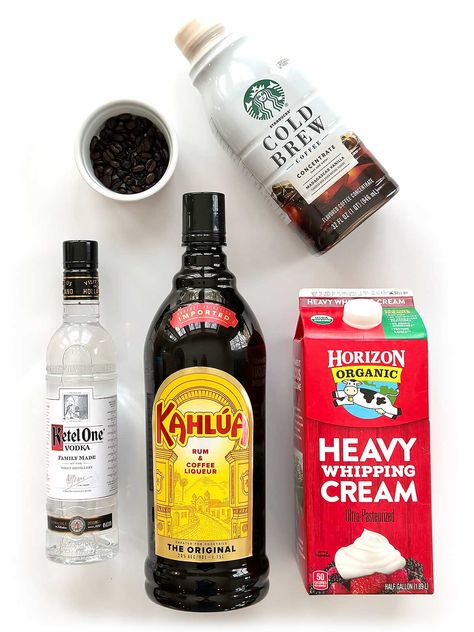 Easy Creamy Espresso Martini Recipe (with Cold Brew) - Bloom Drinks With Coffee Liquor, Espresso Martini Recipe With Cold Brew, Espresso Martini Cold Brew, Expresso Martini Recipe Kahlua, Espresso Martini Recipe Easy, Keto Espresso Martini, Espresso Martini Jello Shots, Espresso Martini Batch Recipe, Martini Espresso Recipe