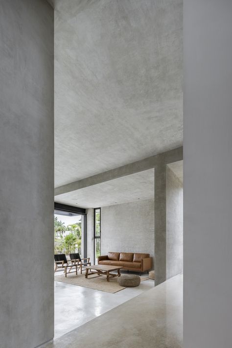 Gallery of Romantic House / TAFF Arquitectos - 7 Cement House Design, Concrete House Interior, Concrete Minimalist House, Concrete Home Design, Romantic House, Cement House, Concrete Interiors, Industrial Home Design, Concrete Houses