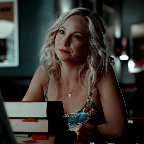 Caroline Forbes Aesthetic, Black Nike Socks, Forbes Aesthetic, Vampire Barbie, Cheryl Blossom Riverdale, Klaus And Caroline, Vampier Diaries, The Vampire Diaries 3, Candice King