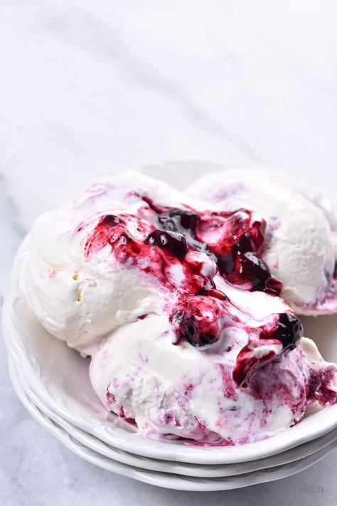 Blueberry Cheesecake Ice Cream Recipe, Blueberry Cheesecake Ice Cream, Cheesecake Ice Cream Recipe, Easy Dessert Recipes Quick, Ice Cream Maker Recipes, Homemade Vanilla Ice Cream, Cheesecake Ice Cream, Homemade Ice Cream Recipes, No Churn Ice Cream