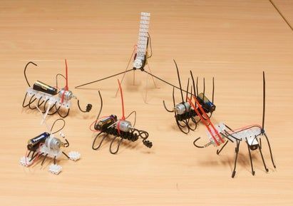 Beam Robot, Makey Makey, Robotics Projects, Technology Projects, 21st Century Skills, Cool Science Experiments, Electronics Projects Diy, Stem Projects, Construction Toy