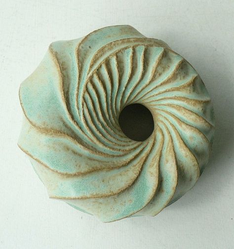 Organic Clay Forms, Hollow Natural Ceramic Forms, Nature Sculpture, Ceramic Sculpture Figurative, Pottery Pots, Organic Ceramics, Advanced Ceramics, Garden Pottery, Organic Forms