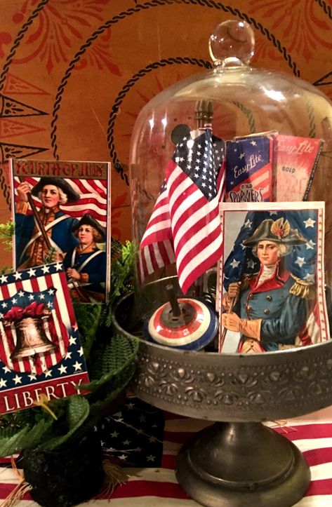 Another patriotic cloche idea using vintage postcards, sparklers and flags Summer Cloche Ideas, Cloches Decor Ideas, Cloche Crafts, Cloche Ideas, Patriotic Doll, Cloche Decor, July Decoration, Patriotic Centerpieces, Blue Patio