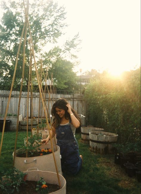 old navy overalls, brandy tank Overalls Aesthetic, Film Photo Ideas, Old Navy Overalls, Summer Film, Gardening Aesthetic, Pictures To Recreate, Gardening Outfit, Film Photo, Fall Photoshoot