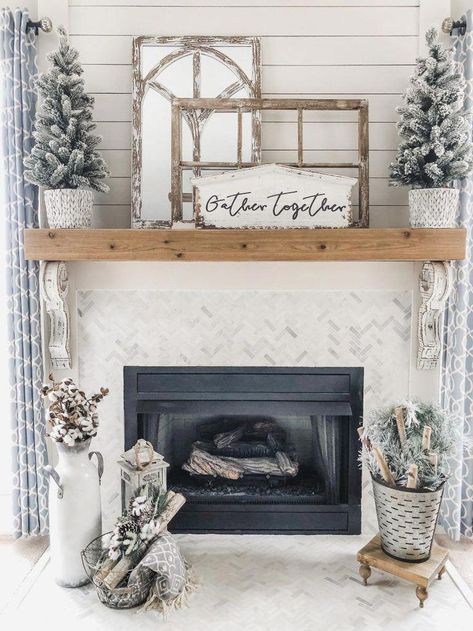 Winter Fireplace Decor, Winter Living Room Decor, Winter Fireplace, Winter Living Room, Minimalist Living Room Decor, First Apartment Decorating, Living Room Decor Fireplace, Living Room Decor Ideas, Christmas Living Rooms