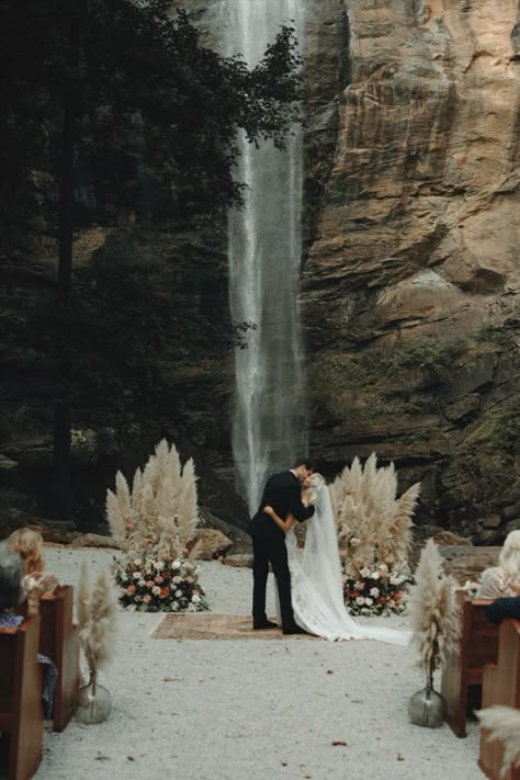 Toccoa Falls Wedding | Georgia Elopement Photographer | Tiffany and Thomas’s intimate wedding had beautiful warm tones and pampas grass. See lots of intimate wedding photos, mermaid wedding dress inspiration, outdoor wedding inspiration, waterfall wedding ceremony, and Georgia weddings. Book your adventurous wedding photographer at www.thistlewoodphoto.com Pampas Grass Wedding Decor, Grass Wedding Decor, Georgia Elopement, Toccoa Falls, Bohemian Elopement, Fall Wedding Ceremony, Intimate Wedding Photos, Waterfall Wedding, Adventurous Wedding