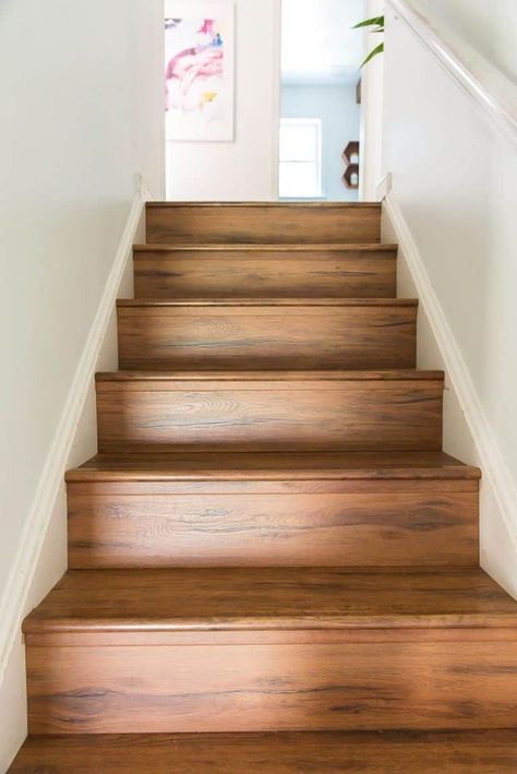 5 tips for installing laminate flooring #selectserfaces #laminateflooring #laminate #flooring #easylaminate #samsclub #laminatetips #tipsonflooring #durablefloors #likewoodfloors #woodfloors #DIYfloor #basementremodelingdiy Flooring On Stairs, Laminate Flooring On Stairs, Laminate Flooring Diy, Basement Remodeling Diy, Laminate Stairs, Laminate Flooring Colors, Installing Laminate Flooring, Extra Long Runner Rug, Farmhouse Flooring