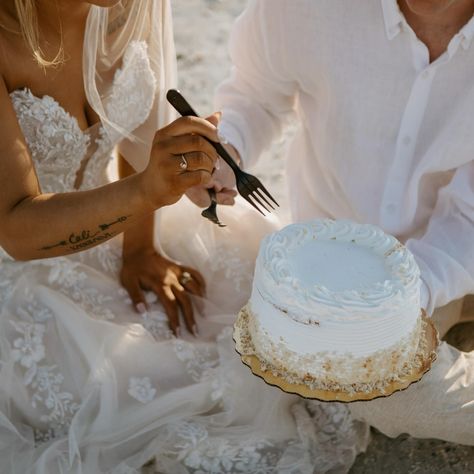 Cathrease + Josh’s intimate elopement in St. Pete was so sweet and emotional - so what better way to top off their “I Do’s” than by eating cake on the beach!? 🎂💍🏝️ I think this is what you would call “having your cake and eating it too”?! 🌞✨ p.s. I feel like I picked the best song for this post 👀 Photography: @rightupyouralliephoto Dress: @ourshopbridal Cake: @publix Florals: @sharensflowers Beach Setup + Officiant: @your_florida_beach_wedding [Florida beach wedding, beach elopement, ... Elope On The Beach, Private Beach Wedding Elope, Wedding Cake Elopement, Micro Beach Wedding Ideas, Uk Beach Wedding, Elope Cake, 30a Elopement, Elope Beach Wedding, Simple Beach Elopement