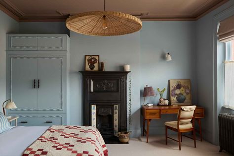 Kittiwake Farrow And Ball Bedroom, Farrow And Ball Light Blue Bedroom, Paint Drenching Bedroom, Oval Room Blue Farrow And Ball, Kittiwake Farrow And Ball, Farrow Ball Bedroom, Farrow And Ball Stiffkey Blue, Farrow And Ball Bedroom, Color Drenching