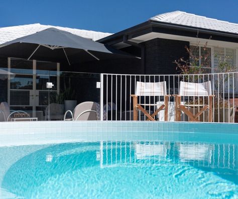 ✨ This backyard renovation is a vision of elegance. Featuring our White Spigots, Custom curved rod fencing, and Frameless Glass pool fencing that harmonise beautifully with the white-tiled plunge pool. 💙🌿 ☎️ Call 1300 71 81 92 to discover white, or many of our other colour pool fencing options. . . . #WhiteDelight #BackyardOasis #PoolsideParadise #poolfencing #curvedpoolfencing #whitehardware #whitespigots White Pool Fence Ideas Australia, Curved Pool Fence, White Pool Fence, Beach House Pool, Fencing Options, White Pool, Glass Pool Fencing, Backyard Renovation, Pool Fencing