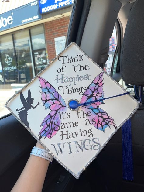 Graduation Cap Designs Tinkerbell, Graduation Cap Designs Peter Pan, Tinkerbell Grad Cap, Tinker Bell Graduation Cap, Tinkerbell Graduation Cap, Disney Grad Caps, Cap Decoration Graduation, Senior Painted Jeans, Cap Inspiration