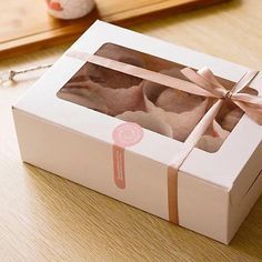 Food Gift Box Packaging, Wagashi Packaging, Cupcake Packaging Design, Cupcake Gift Packaging, Cupcake Boxes Diy, Cupcakes Packaging, Cupcake Boxes Packaging, Diy Party Gifts, Cake Boxes Packaging