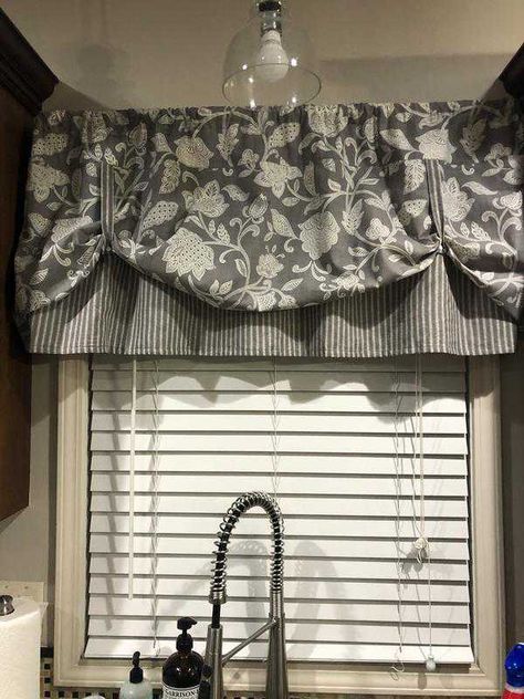 Gray Walls Decor, Kitchen Window Valances, Walls Decor, Window Valances, Grey Wall Decor, Diy Window Treatments, Wooden Bed Design, Gray Walls, Kitchen Window Treatments