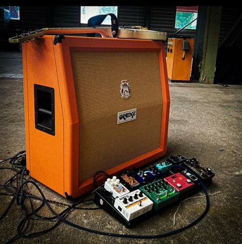 Orange Amplifiers, Pedal Boards, Rehearsal Studios, Home Music Rooms, Music Rooms, Orange Amps, Guitar Stuff, Guitar Pedals, Recording Studio