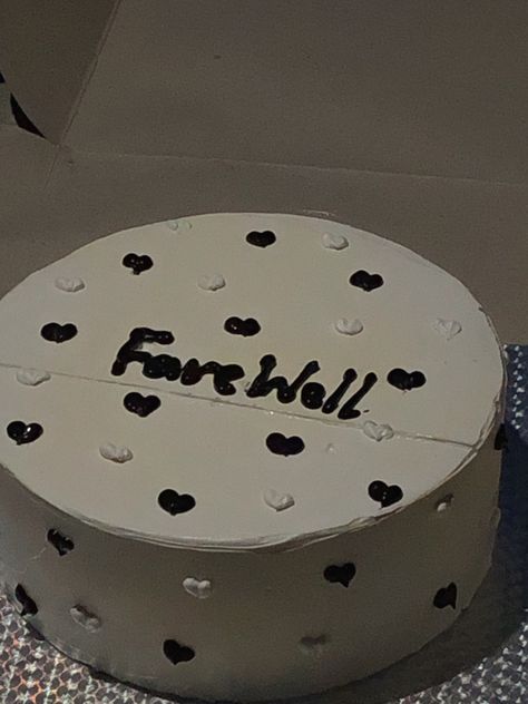 Farewell Cake For Friend, Goodbye Party Cake, Cake For Farewell Party, Farewell Party Decorations School, Farewell Cake Ideas Friends, Fairwell Cake Ideas, Farewell Cake Designs, Farewell Cake Ideas, Trendy Abaya Designs