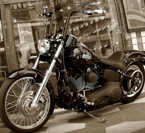 Harley Davidson Ape Hanger Harley Night Train, Motorcycle Build, Harley Davidson Night Train, Harley Davidson Custom Bike, Harley Davidson Pictures, Custom Motorcycles Harley, Build Inspiration, Ape Hangers, Harley Davidson Fatboy