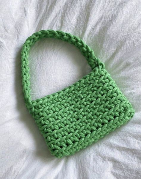 Cappello Cloche, Crochet Shoulder Bags, Crochet Bag Tutorials, Mode Crochet, Crochet Business, Crochet Handbags Patterns, Crochet Fashion Patterns, Ideas Crochet, Crochet Tote