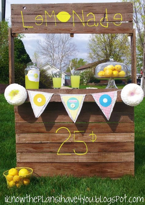 I Know The Plans I Have For You: Round 3!! Pallet Lemonade Stand... Pallet Lemonade Stand, Watermelon Wedges, Stick Cookies, Lemonade Stand Ideas, Diy Lemonade Stand, Diy Lemonade, Lemonade Stands, Outdoor Pallet Projects, Free Pallets