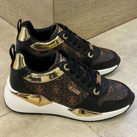 Herman Schoenen Tassen Kleding on Instagram: “Nieuwe #Guess #sneakers bij #HermanSchoenen #newcollection #2020 #GuessByMarciano #Herman #Fashion #Shoes #sneaker #schoenen #trendy #cool…” Guess Sneakers, Guess Shoes, Top Sneakers, High Top Sneakers, High Tops, Fashion Shoes, Nike, Sneakers, On Instagram