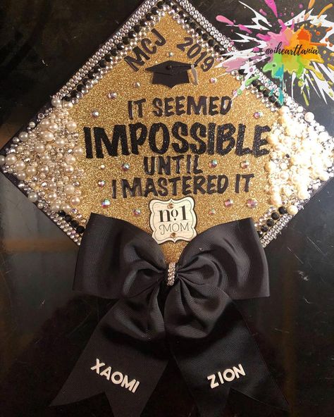 Masters Graduation Party Ideas, Quotes For Graduation Caps, Masters Graduation Pictures, Graduation Things, Caps Ideas, Mba Graduation, Creative Graduation Caps, Nurse Graduation Cap, College Grad Cap Ideas