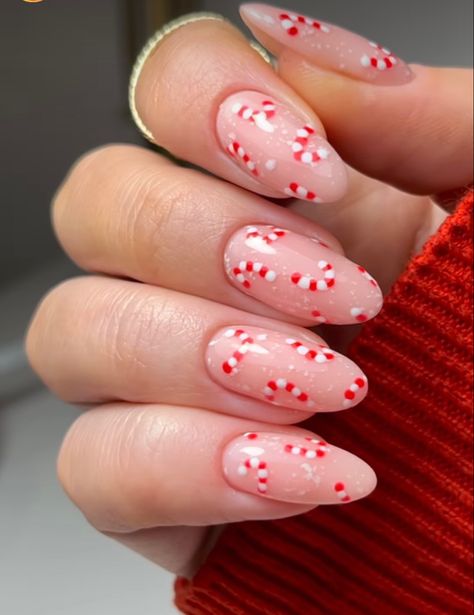 Nail Art Noel, Candy Cane Nails, Cute Simple Nails, Cute Christmas Nails, Christmas Nails Easy, Christmas Gel Nails, Summery Nails, Seasonal Nails, Nails For Kids