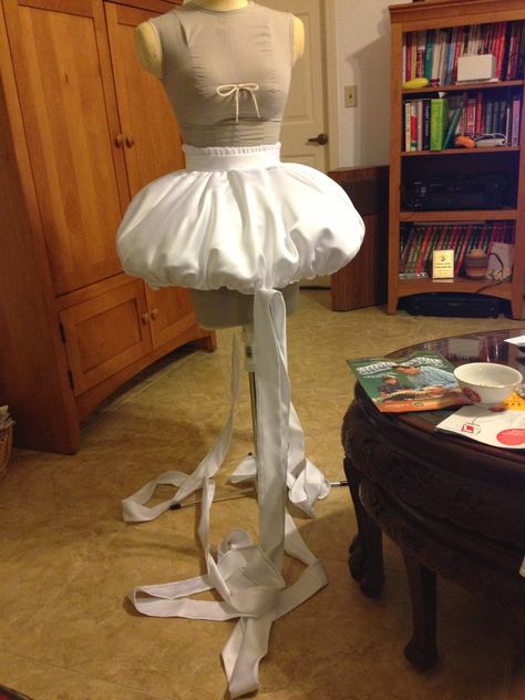 DANISAURZ: Part 2: Madoka Skirt Lantern Skirt, Cosplay Design, Poofy Skirt, Lantern Dress, Skirt Inspiration, Balloon Skirt, Puffy Skirt, Skirt Tutorial, Diy Skirt