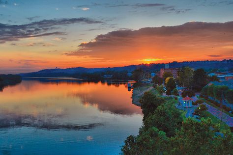 European Ambience, Creamy Cauliflower Sauce, Things To Do In Cincinnati, Marietta Ohio, Only In Ohio, Things To Do In Ohio, Victorian Style House, Breathtaking Scenery, Scenic Places