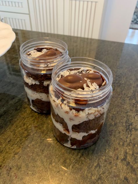 Chocolate Jar Cake, Almond Joy Cake, Jar Cake, Almond Filling, Chocolate Jar, Cake Jars, Jar Recipes, Impressive Desserts, Cake In A Jar