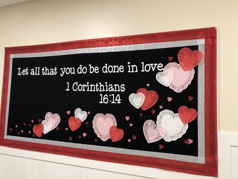 Christian School Bulletin Boards, Sunday School Valentines, Preschool Door Decorations, Church Valentines, Valentine Bulletin Boards, Camp Decor, Christmas Bulletin Boards, Christian Bulletin Boards, Valentines Day Bulletin Board