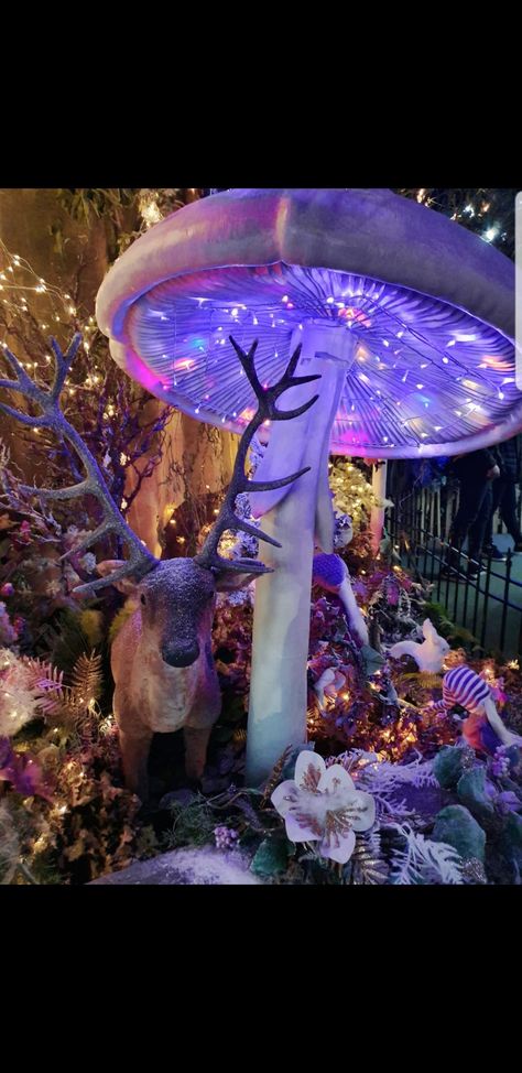 Enchanted Forest Parade Float, Winter Woodland Window Display, Enchanted Christmas Forest, Enchanted Forest Christmas Decorations, Magical Christmas Decor, Winter Forest Christmas Decor, Christmas Forest Wonderland, Enchanted Forest Christmas, Fairy Window